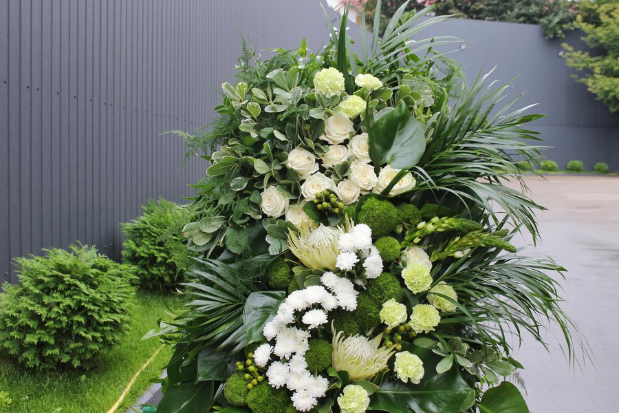 Цветы на похороны