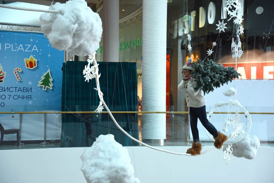 Winter decorations 2015 for the Ocean Plaza shopping mall