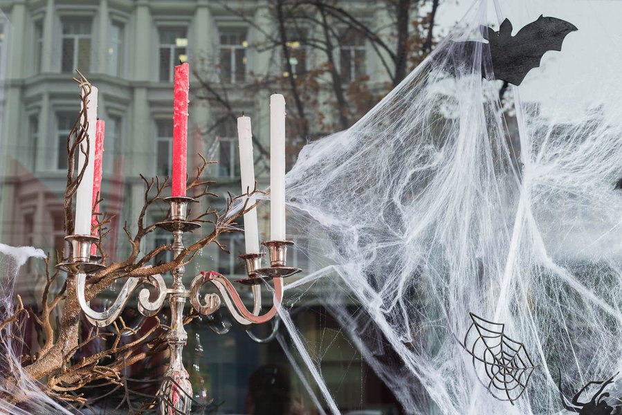 Decoration for Halloween in the Miele boutique 2015