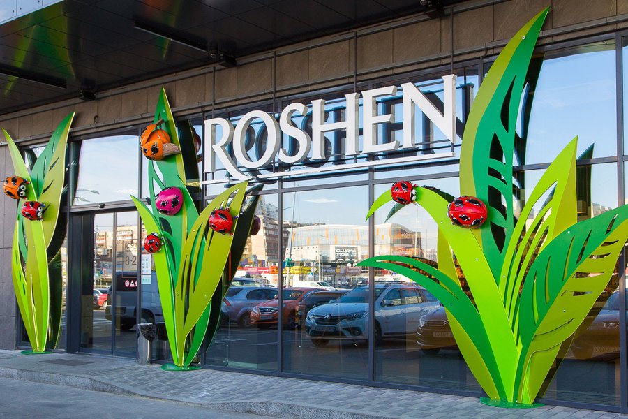 Вітрина «Ода літу» для магазина Roshen