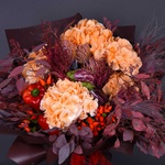 Flower bouquet with pepper and eggplant