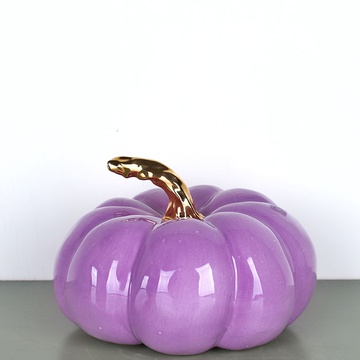 Ceramic pumpkin lilac with gold