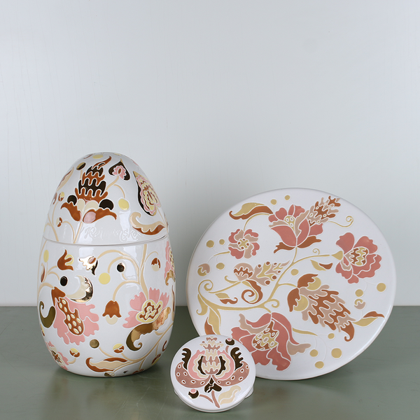 Ceramic egg box