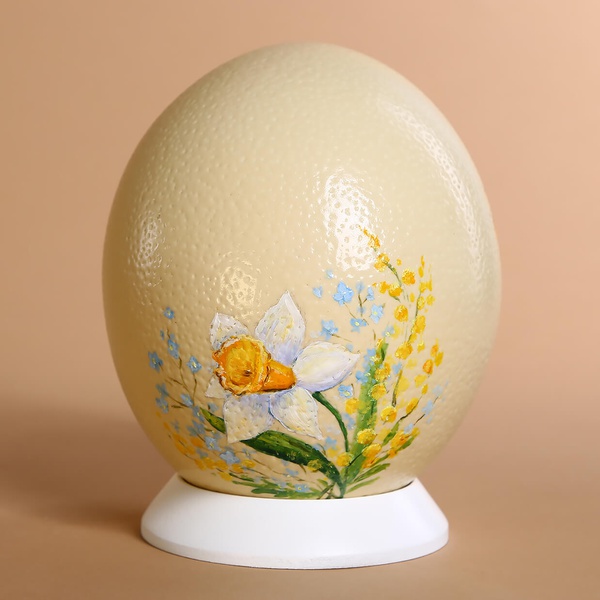 Расписное яйцо "Нарциссы" в шляпной коробке
