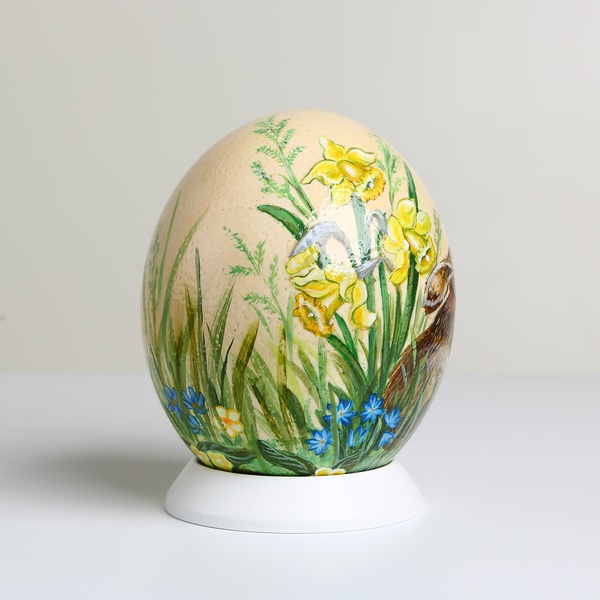 Painted egg "Easter bunny"