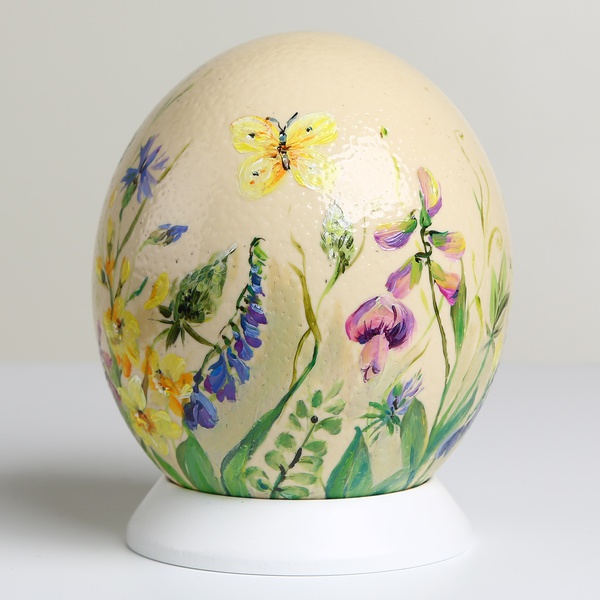 Painted egg "Field of flowers"