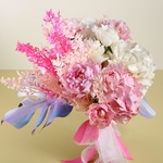 Bouquet of hydrangeas white-pink