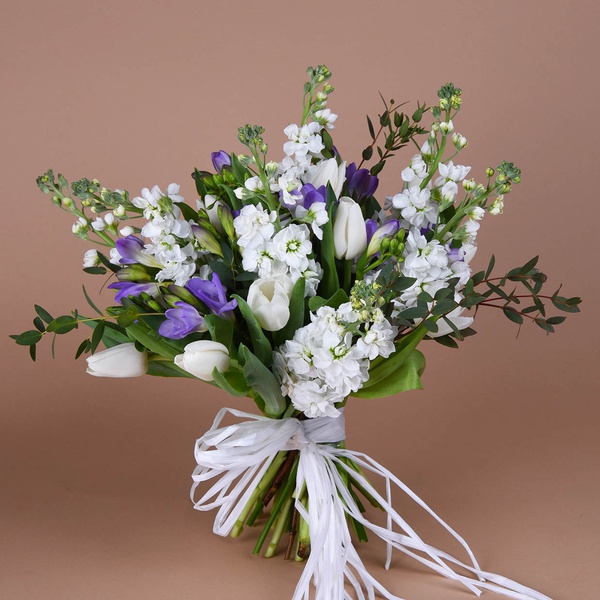 Bouquet with fragrant matthiola