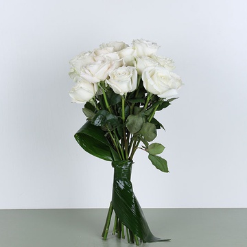 Bouquet of 15 Playa Blanca roses