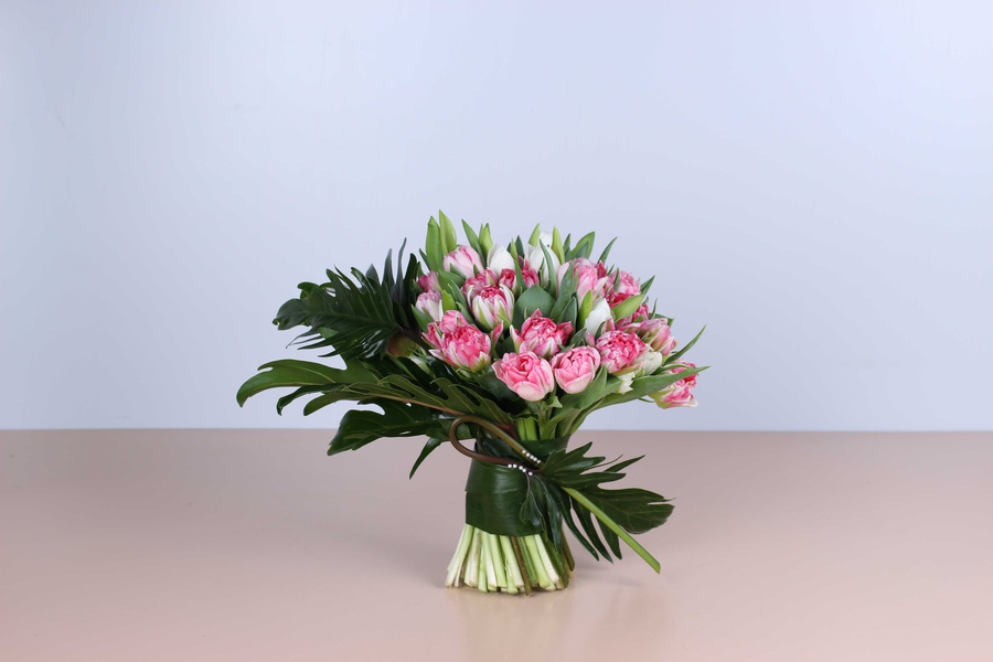 Bouquet of 35 pink tulips