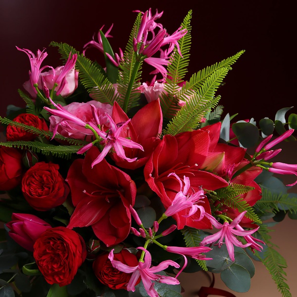 Bouquet with raspberry amaryllis