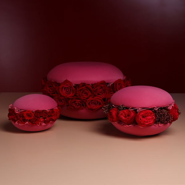 Floral set of 3 pink macaroons