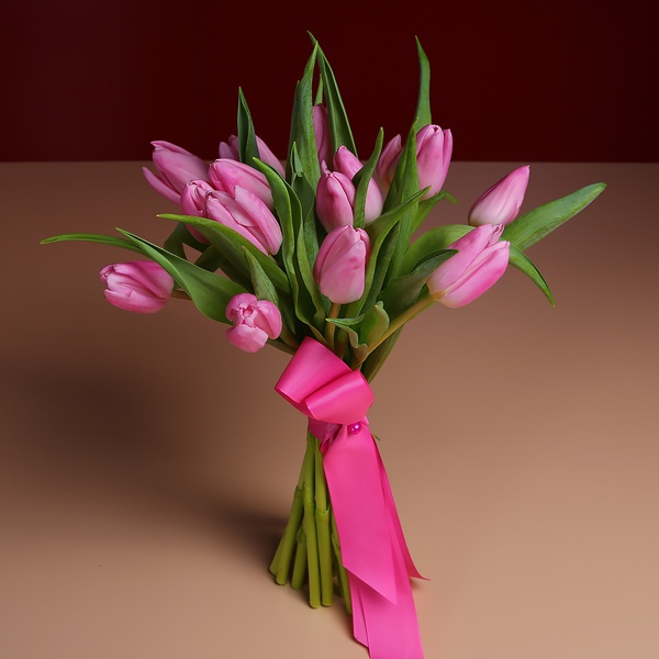 Bouquet of 15 pink tulips