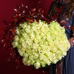 Bouquet of 101 white roses in the shape of a heart