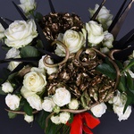 Floristic bouquet with roses and snakes