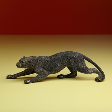 Figurine "Cheetah" sneaks