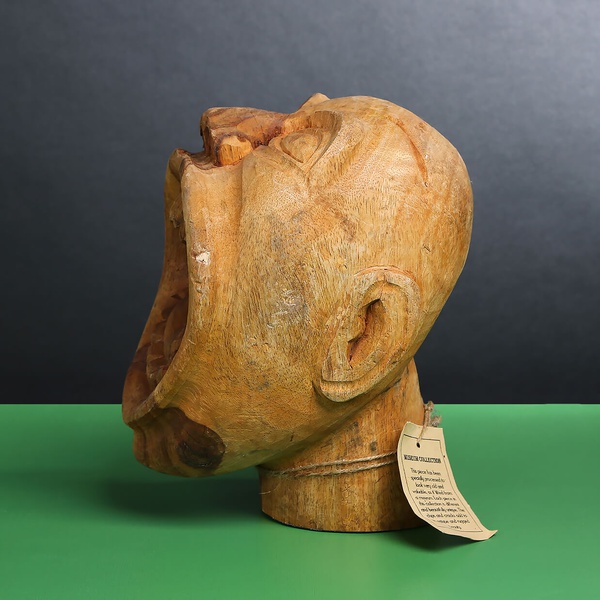 Декоративная статуэтка "Голова"