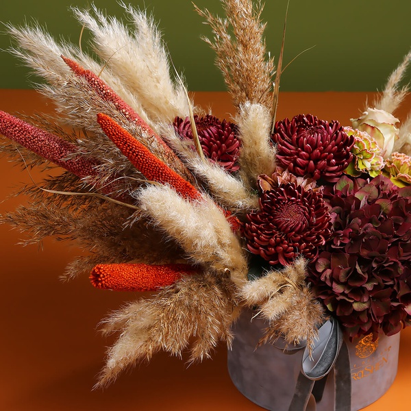 Floral composition "Autumn steppe" medium