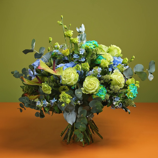 Flower bouquet in light green tones