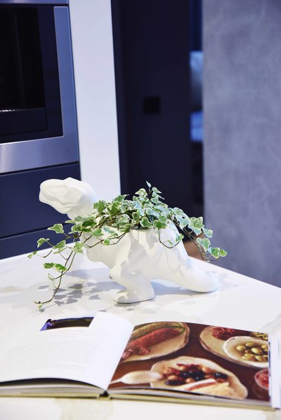 ANIMAL LAND ceramics collection from LoraShen