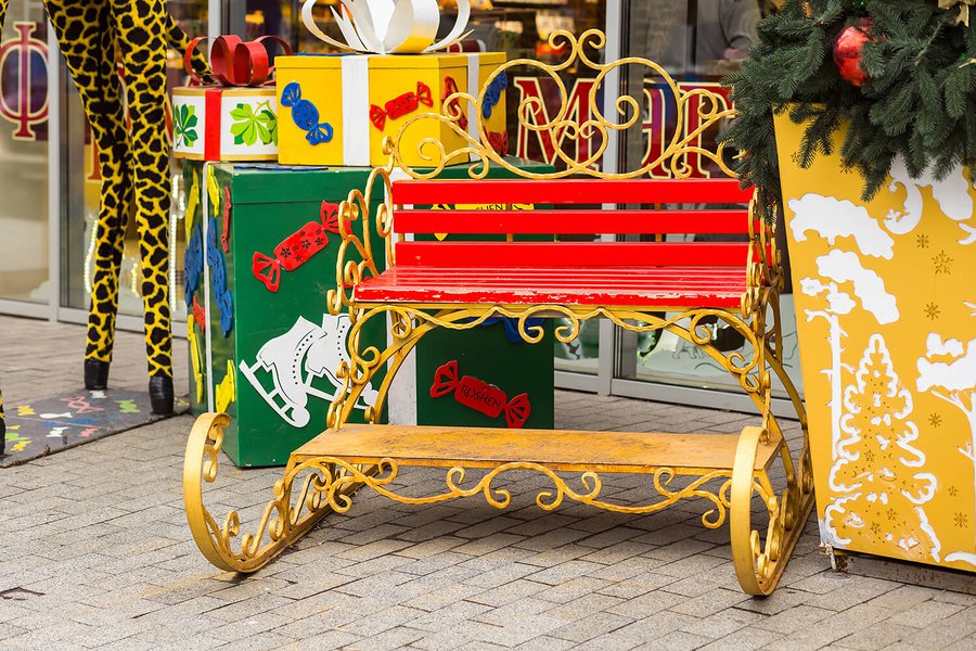 Winter decoration for Vinnytsia Roshen Store 2017