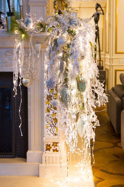 White Christmas в новогоднем оформлении