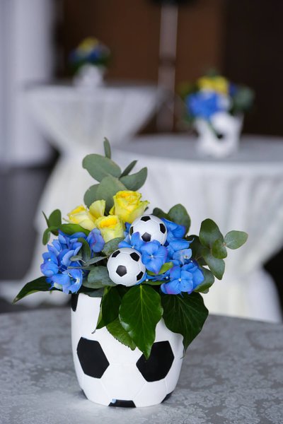 Flower arrangement for Gillette