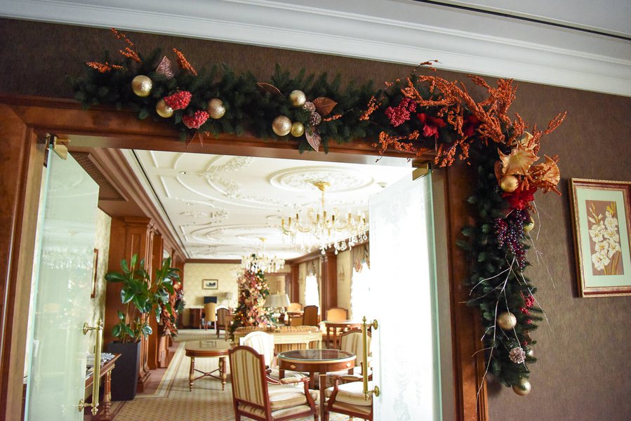 Новорічне оформлення готелю Fairmont Grand Hotel 2017