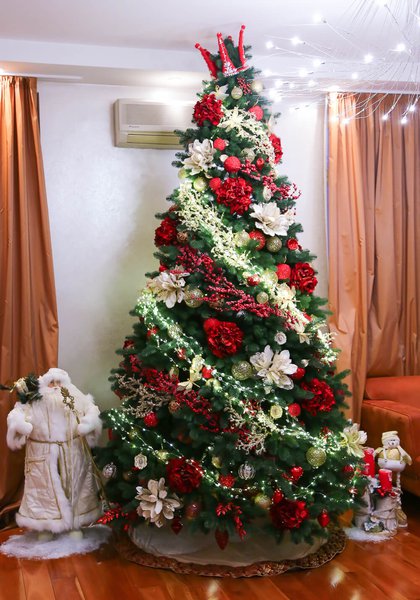 Red and Gold Decoration