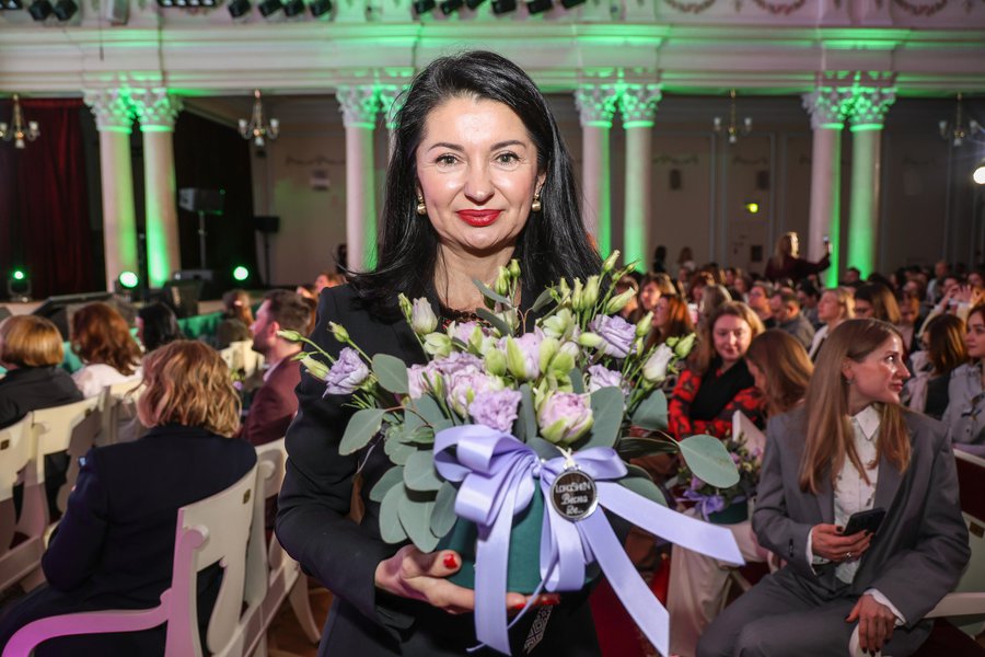 LoraShen & «Украинская правда»: оформление фотозоны