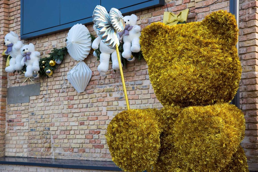 Art in photo zones for the Roshen factory