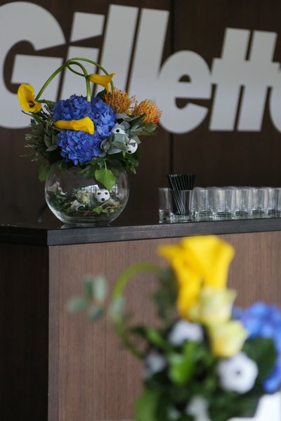 Flower arrangement for Gillette