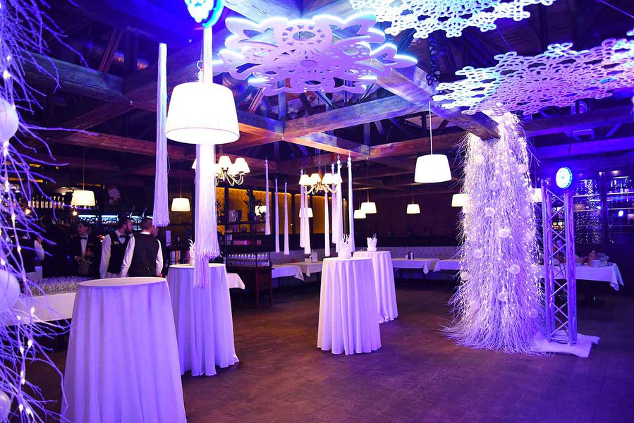 New Year's Corporate Event at Vino e Cuccino