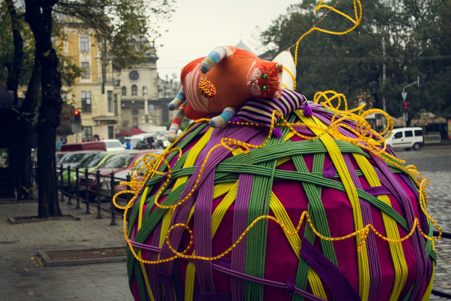 Autumn decorations for Roshen in Lviv 2015
