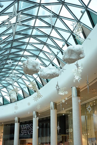 Зимние декорации в ТРЦ Ocean Plaza 2015