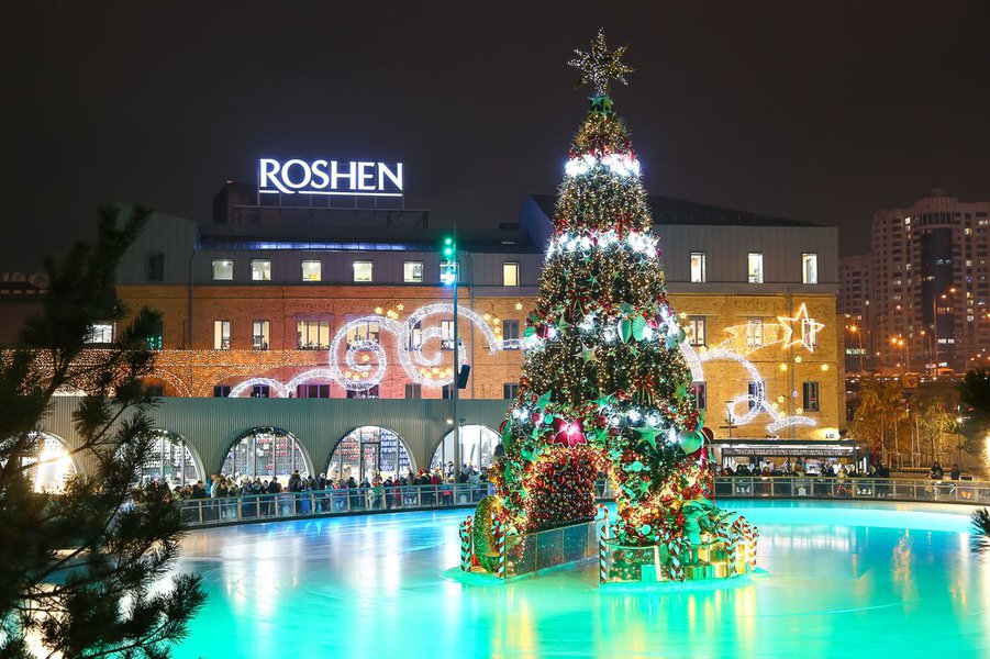 A modern classic for the Roshen Winter Village Christmas ice rink