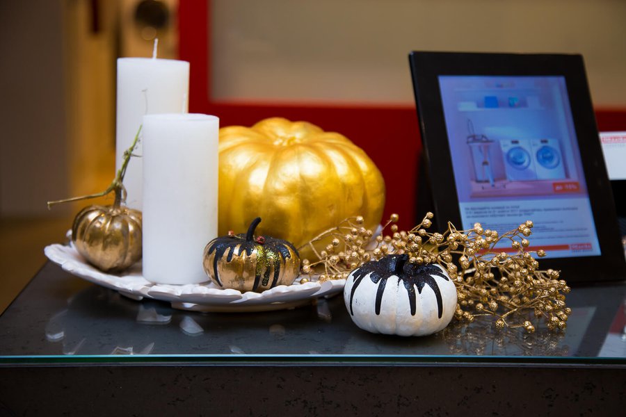 Оформлення до Halloween в бутіку Miele 2017