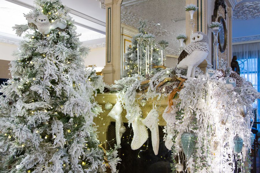 White Christmas в новогоднем оформлении