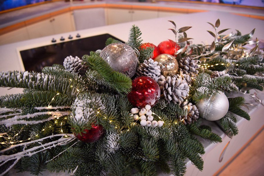 Christmas decoration of the "Snidanok z 1+1"