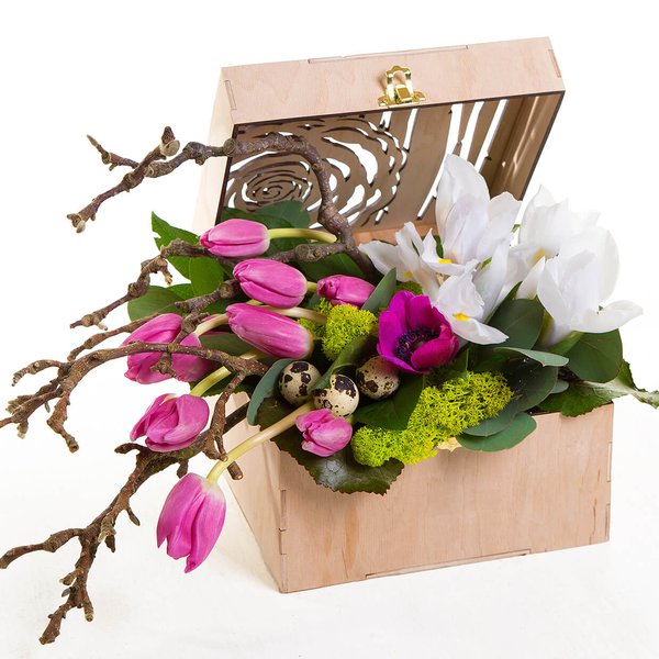 Easter collection of floristry and decor