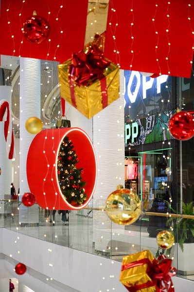Elf story for Ocean Plaza shopping center