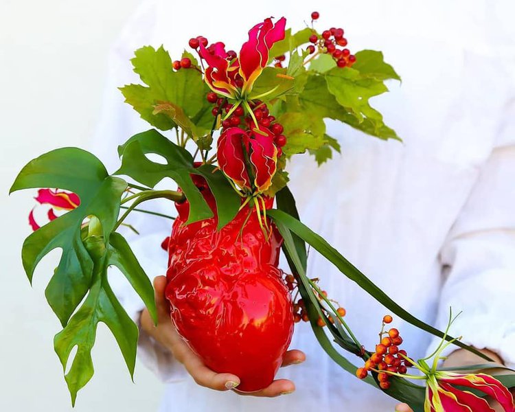 Collection of ceramic vases "Heart"