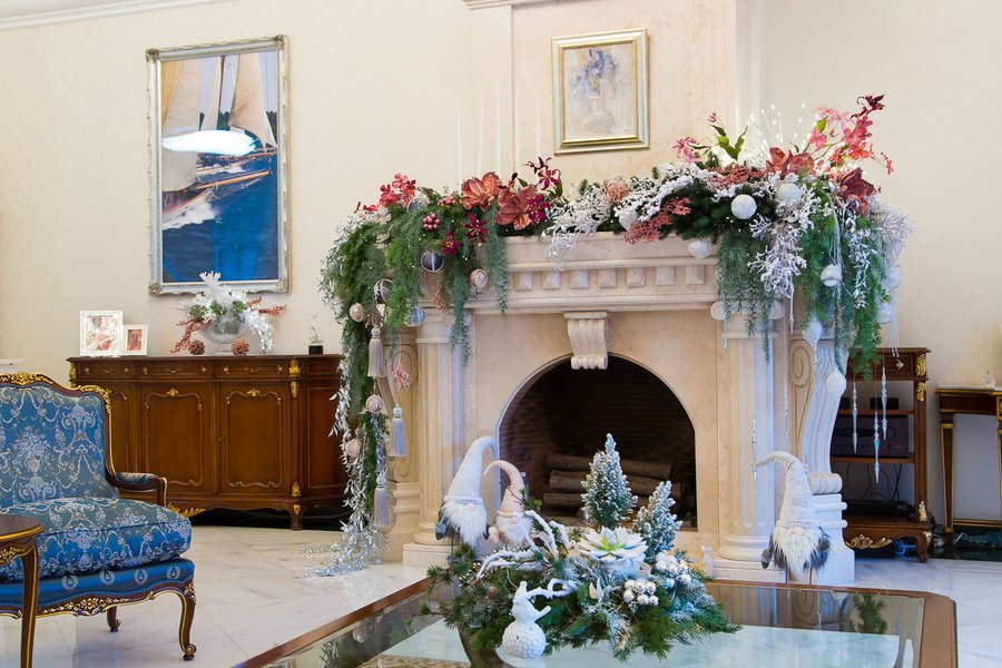 New Year's decoration "Flowers in the middle of winter"