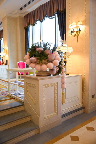 Новогоднее оформление отеля Fairmont 2018