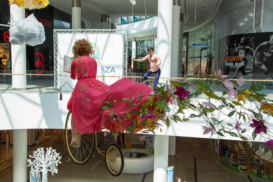 Summer decorations 2015 for the Ocean Plaza shopping mall