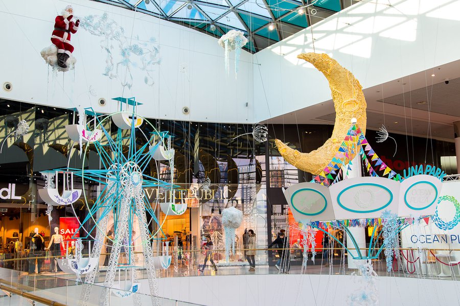 Winter decorations 2016 for the Ocean Plaza shopping mall