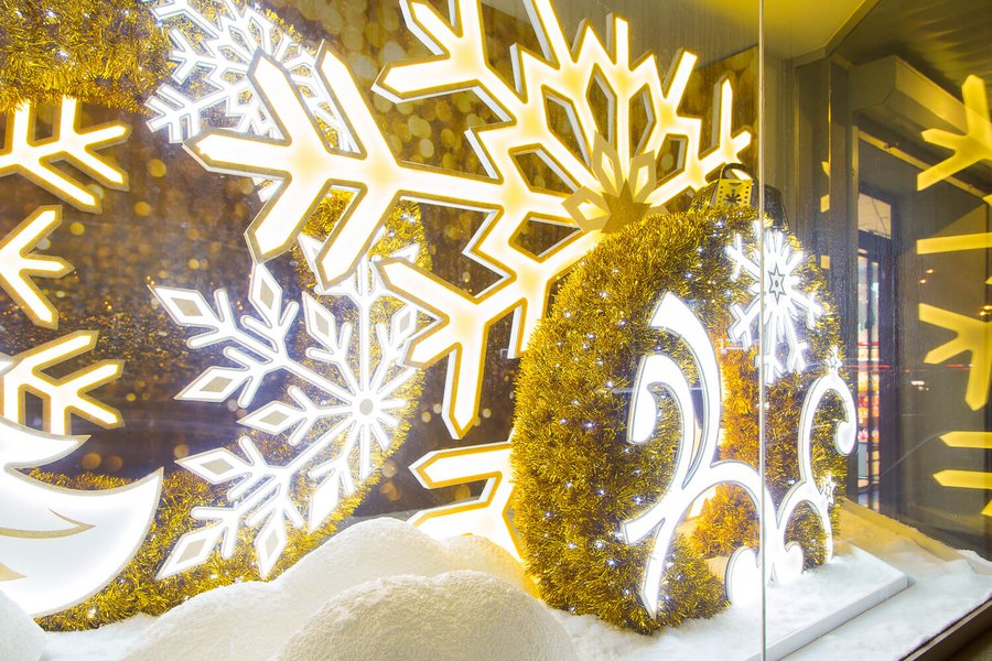 Зимова вітрина Roshen 2018