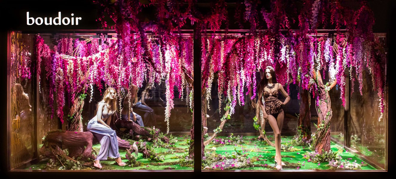 Літня вітрина Boudoir Lingerie Concept Store 2017
