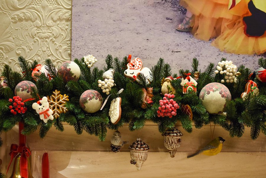 New Year's home decoration for 2019