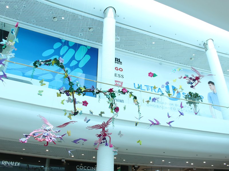 Декорації «Лісова пісня» в ТРЦ Ocean Plaza